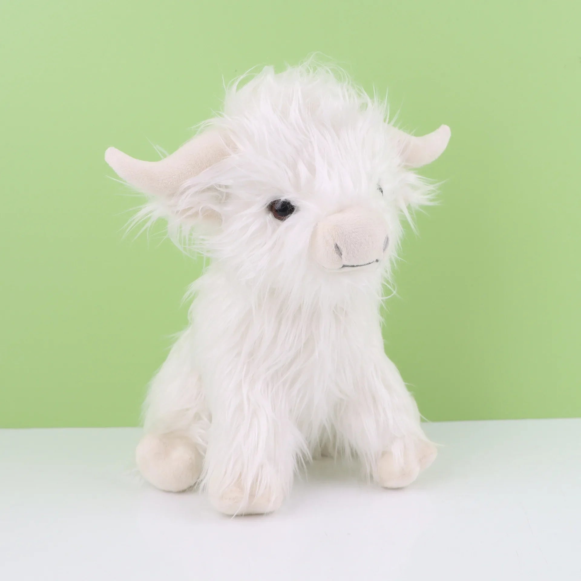 Jobatua.com Highland Cow Plush - Adorable Cuddly Companion